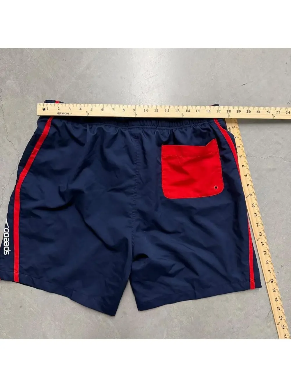 Speedo sized extra